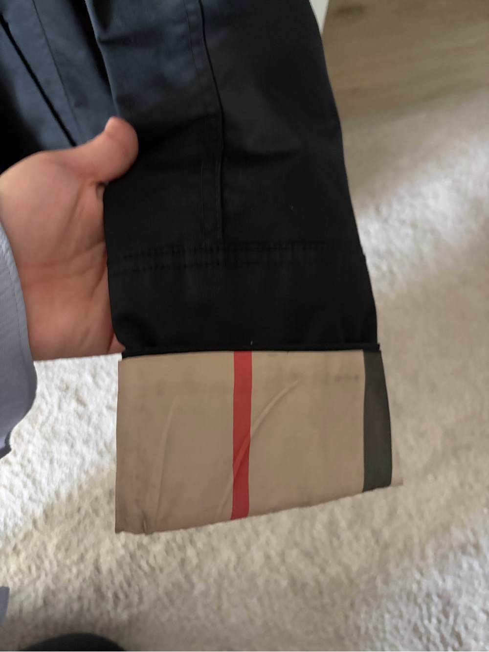 Burberry Black Trench Coat with Signature Check Lining - Picture 8 of 8